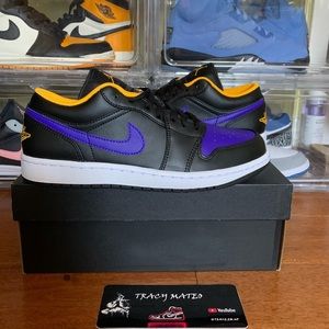 Jordan 1 Low Lakers